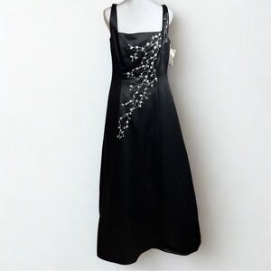 Liz Claiborne Black Maxi Dress with White Floral Embroidery